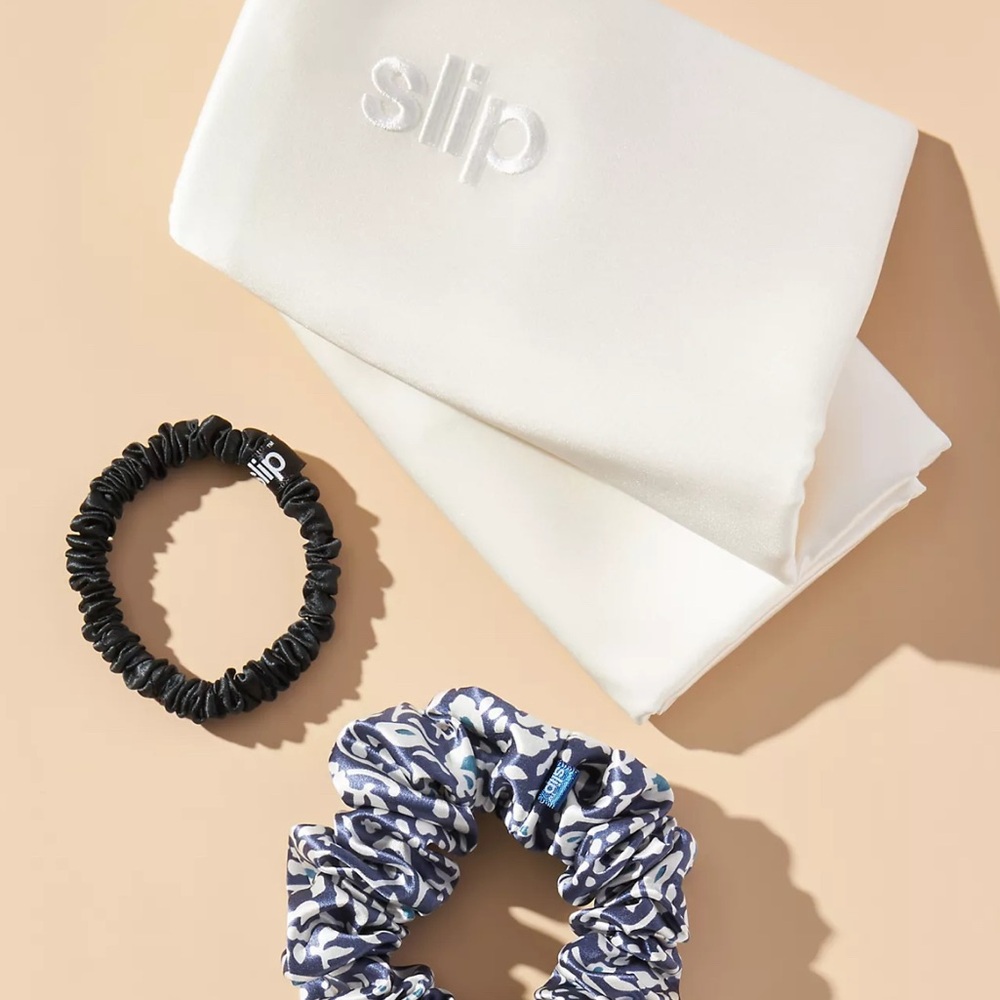 Slip Sloane Queen Pillowcase and Scrunchie Gift Set - Picture 3 of 11